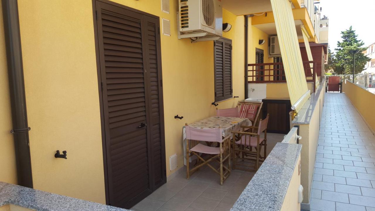 Casa Vacanze Il Giardino Dei Girasoli 마리나디라구사 객실 사진