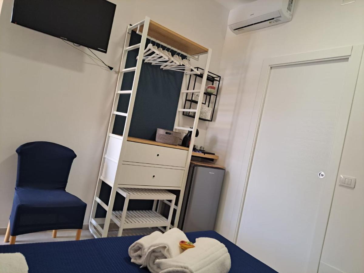 Casa Vacanze Il Giardino Dei Girasoli 마리나디라구사 외부 사진